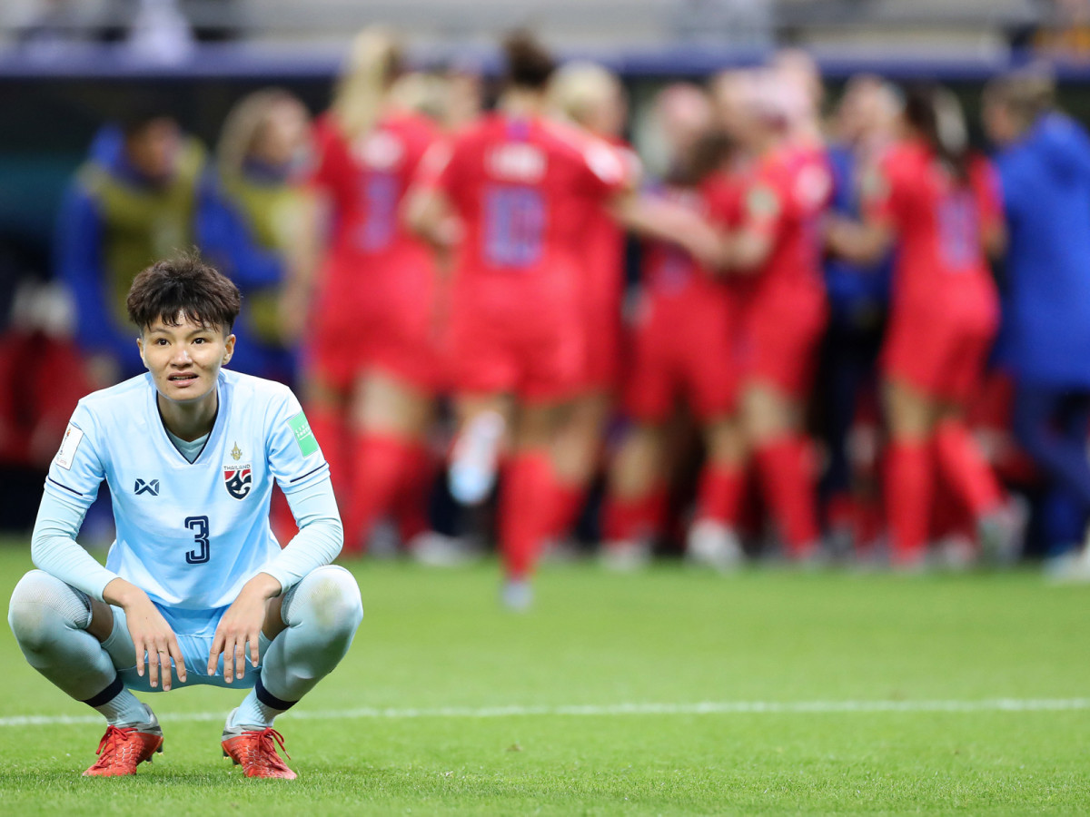 thailand-player-usa-celebrates.jpg